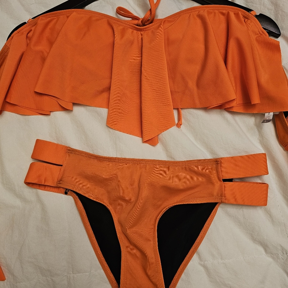 Amiani 2 piece bathing suit